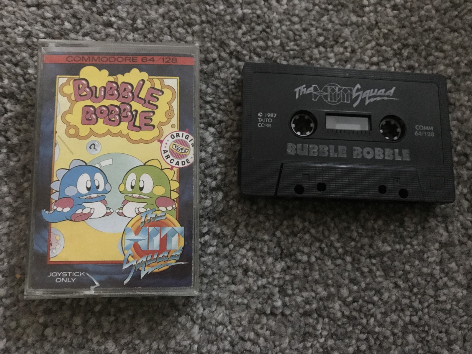 Commodore 16/64: Commodore 64 game Bubble Bobble - The Hit Squad